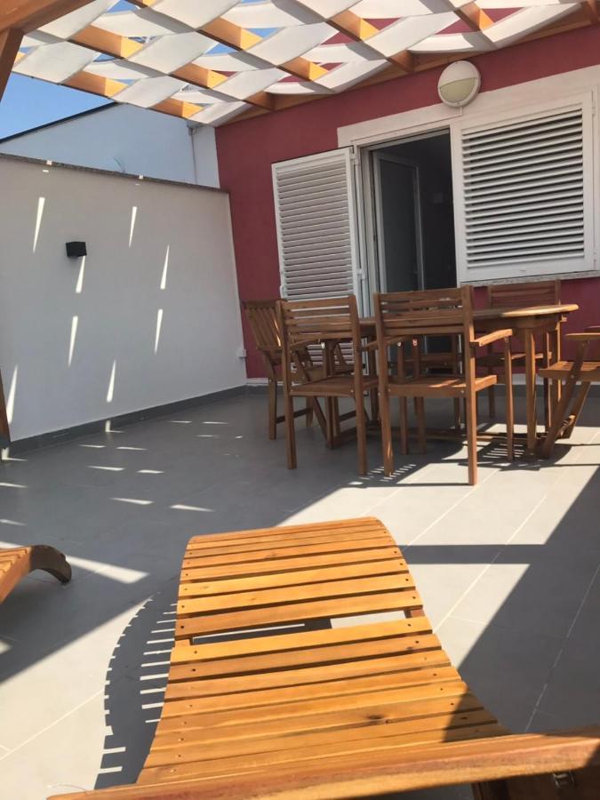 Vila Palit 497 D Apartment E Exteriör bild