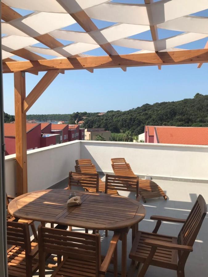 Vila Palit 497 D Apartment E Exteriör bild
