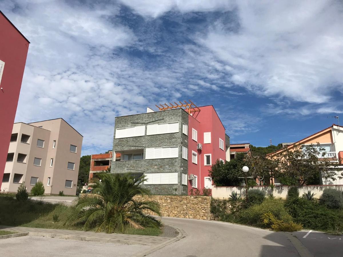 Vila Palit 497 D Apartment E Exteriör bild