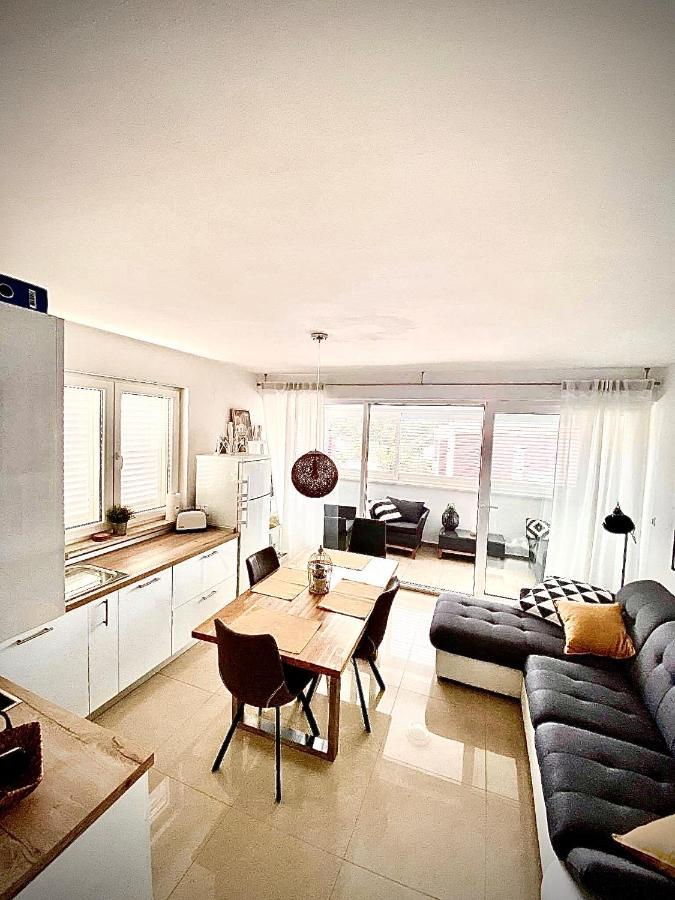 Vila Palit 497 D Apartment E Exteriör bild