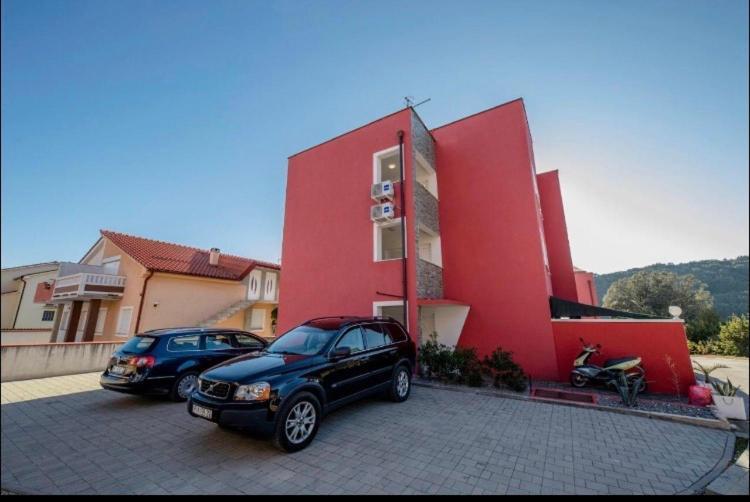 Vila Palit 497 D Apartment E Exteriör bild
